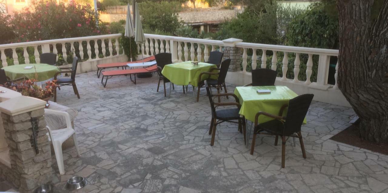 Guesthouse Antonija Veli Losinj Exterior photo